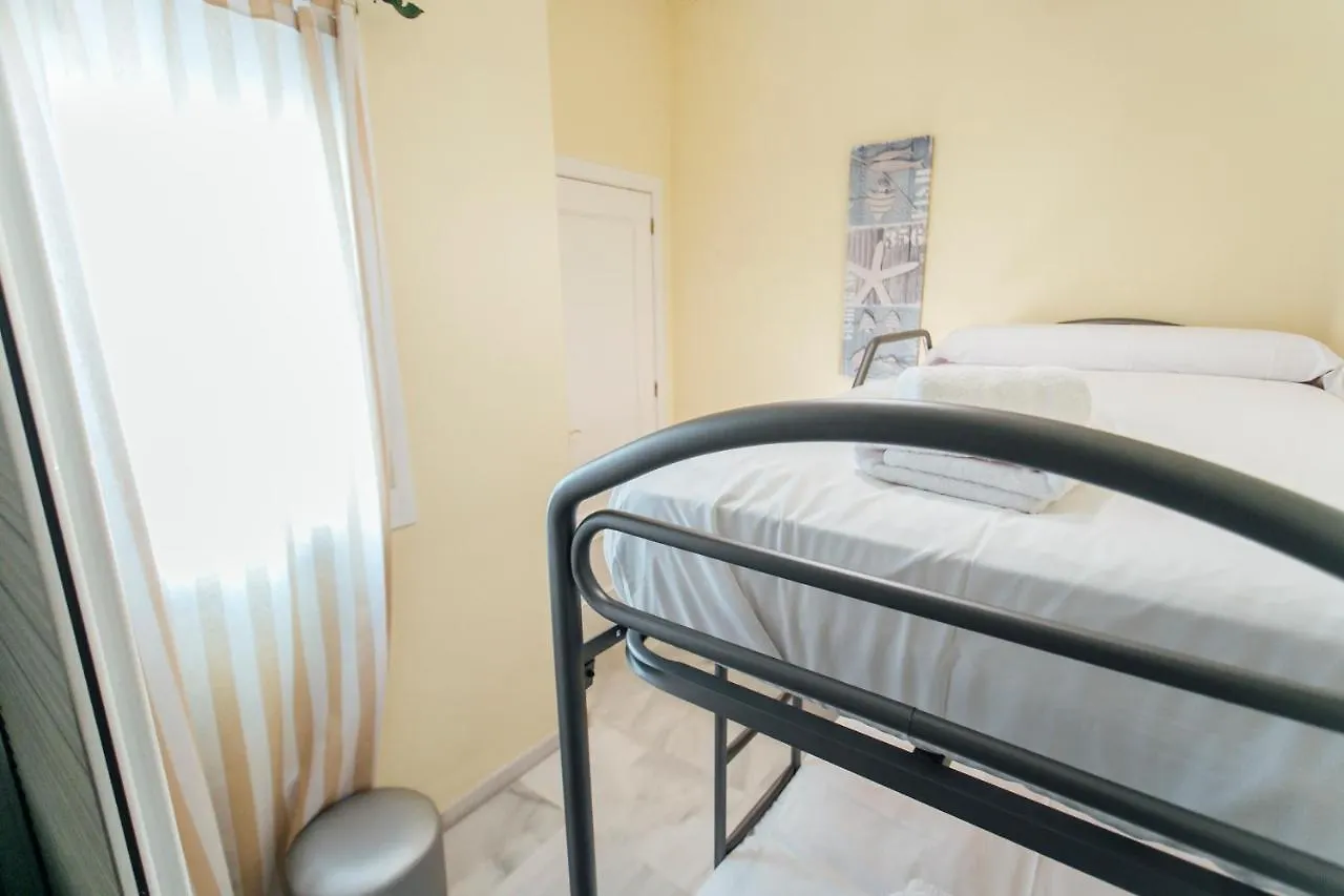 Penthouse Macasta 2Bd Apartment Seville 0*,  Spain